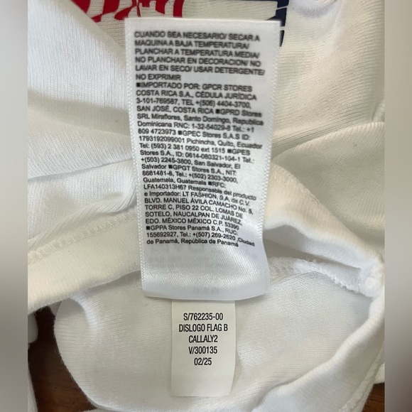 🇺🇸 Disney x Old Navy Mickey Mouse Bodysuit – 0-3M Red, White & Cute! - Picture 6 of 8